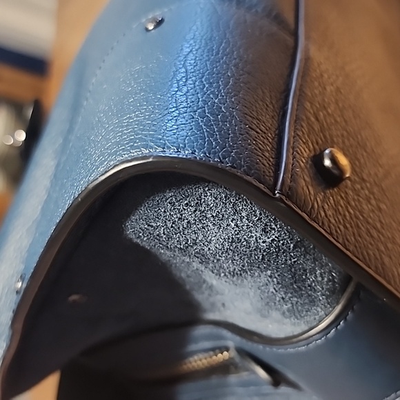 Coach Mercer 30 Leather and Suede satchel with whiplash details - Picture 6 of 16